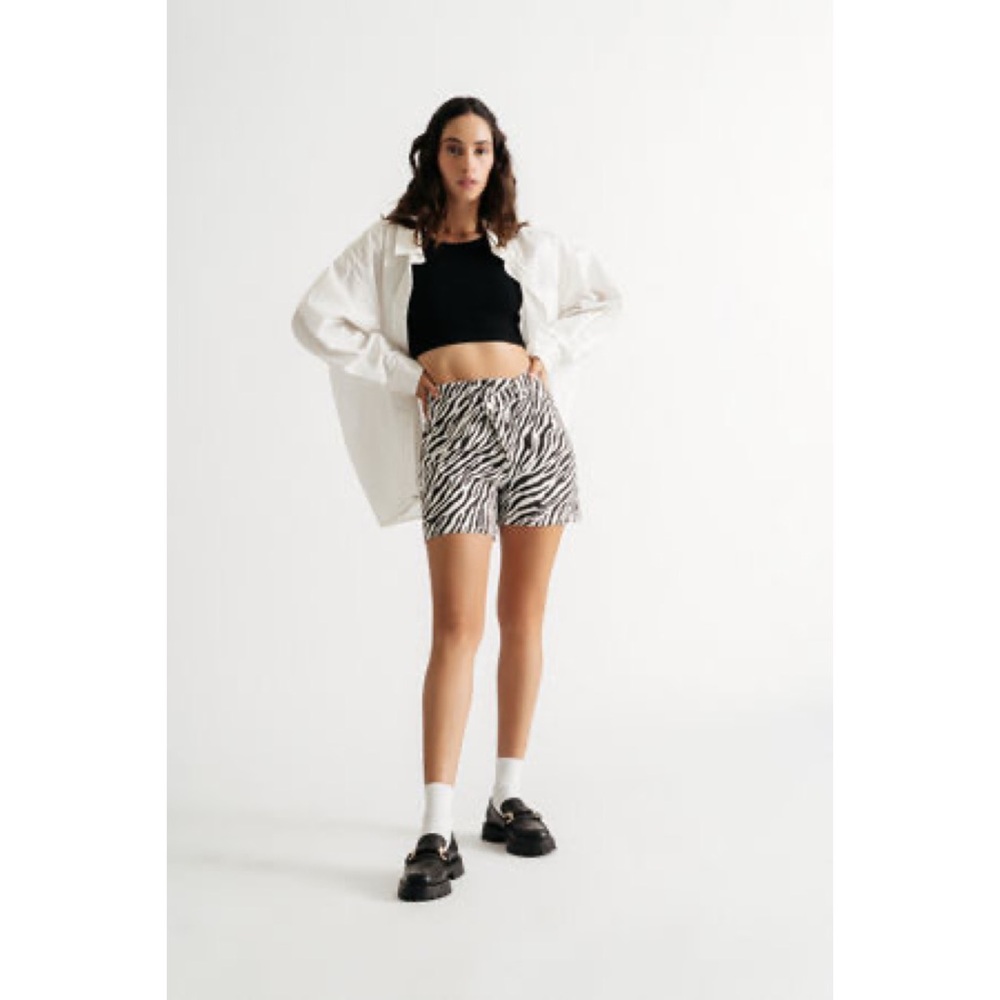 New Cuesta Blanca Guila Zebra Black & White Linen Blend Shorts Size EU 40